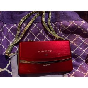 Camera / Case / Charger